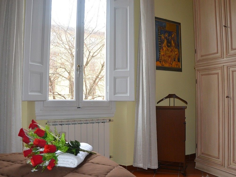 La Rosa Di Firenze B&B Buitenkant foto
