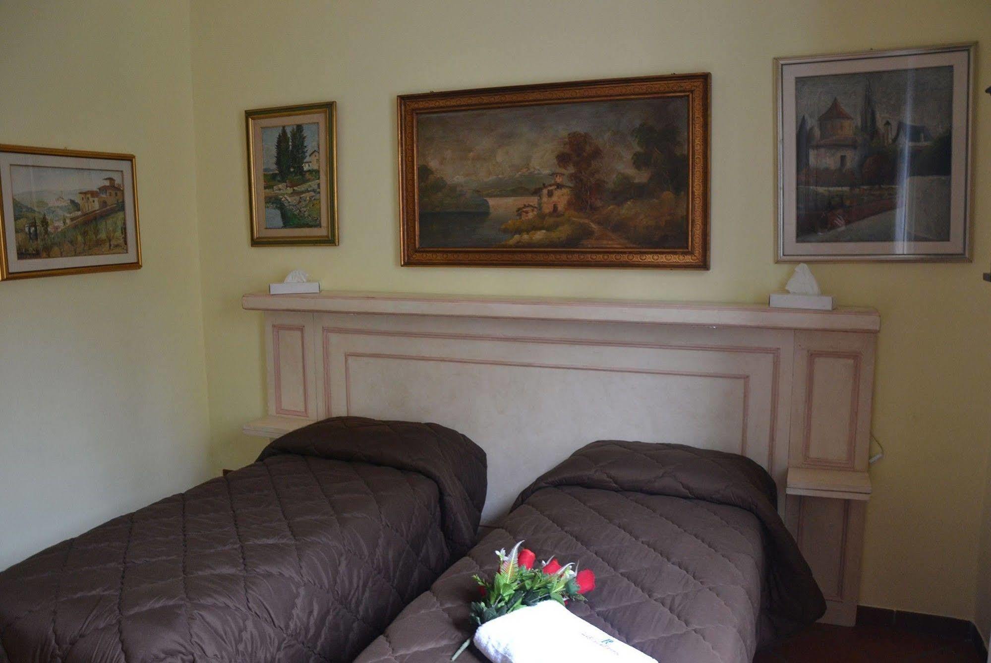 La Rosa Di Firenze B&B Buitenkant foto